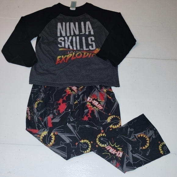 Boys Ninja skills lightweight pajama set size 6/7 - Picture 1 of 5